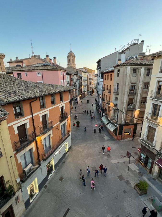 Apartament Loft Acogedor Con Terraza Y Parking En El Centro Huesca Zewnętrze zdjęcie